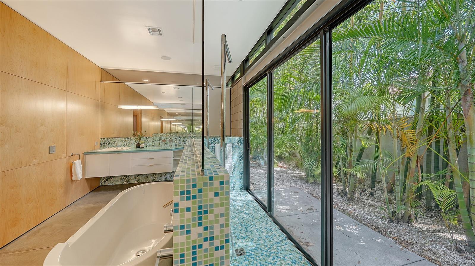 1658 HAWTHORNE ST, SARASOTA, FL, 34239