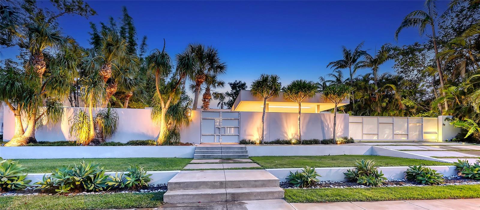 1658 HAWTHORNE ST, SARASOTA, FL, 34239