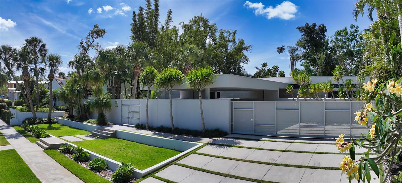 1658 HAWTHORNE ST, SARASOTA, FL, 34239