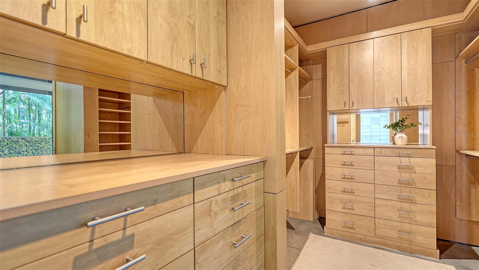 1658 HAWTHORNE ST, SARASOTA, FL, 34239