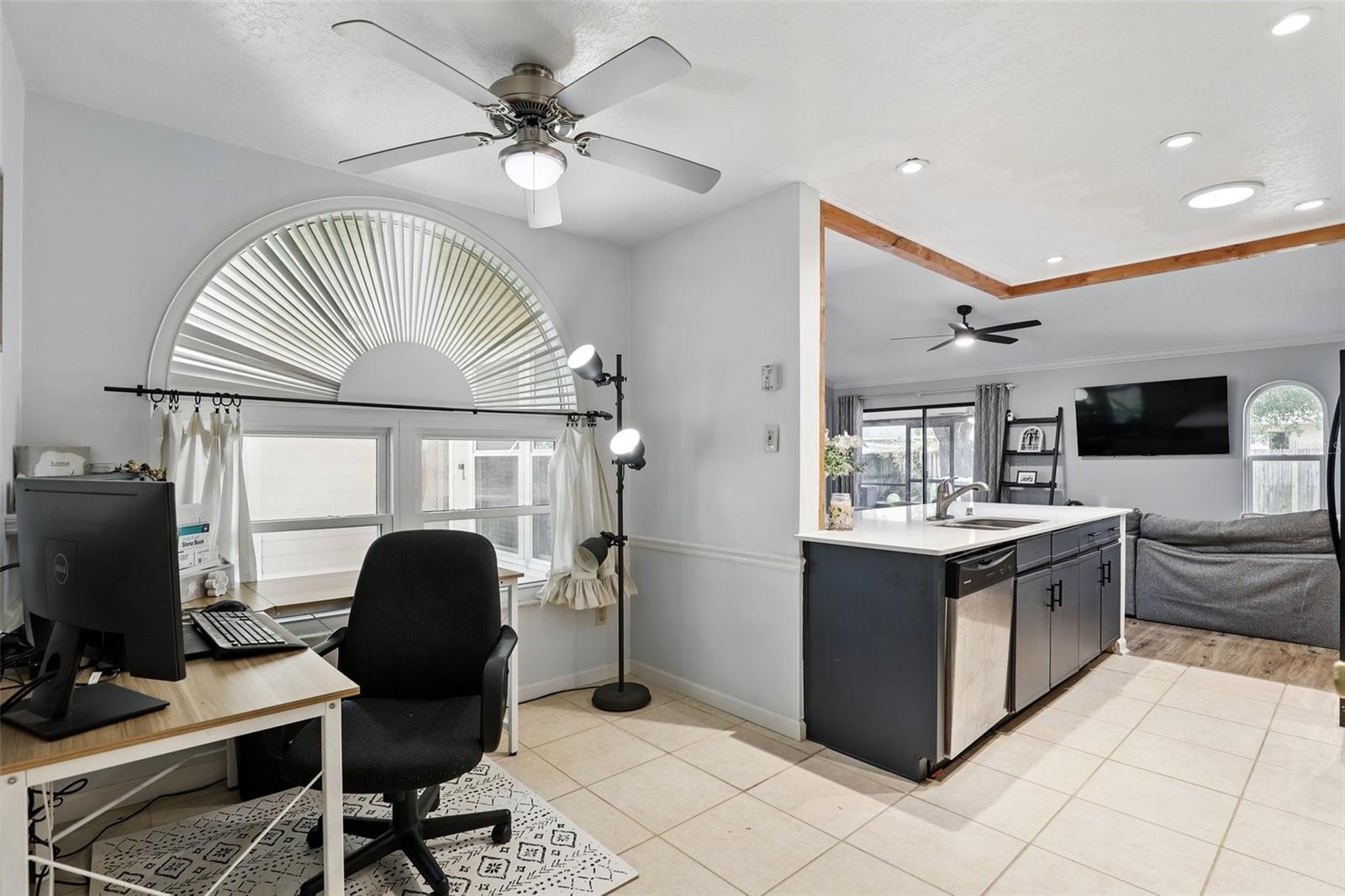 10049 CUSTER CIR, ORLANDO, FL, 32817