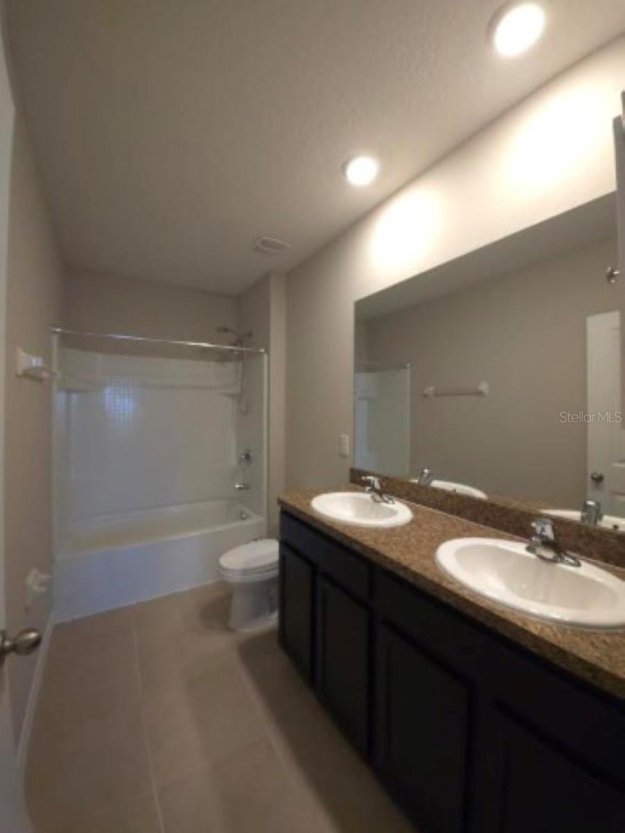 1580 BERING RD, WESLEY CHAPEL, FL, 33543