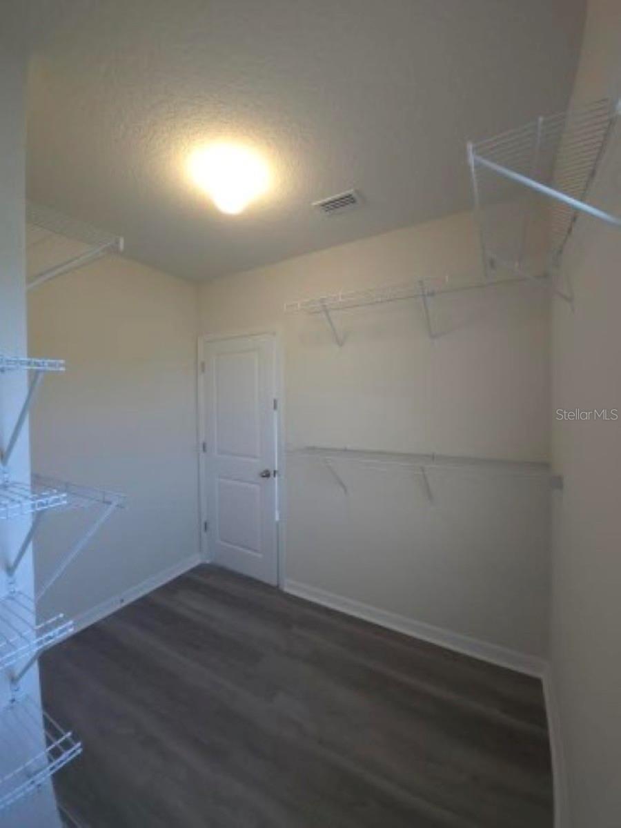 1580 BERING RD, WESLEY CHAPEL, FL, 33543