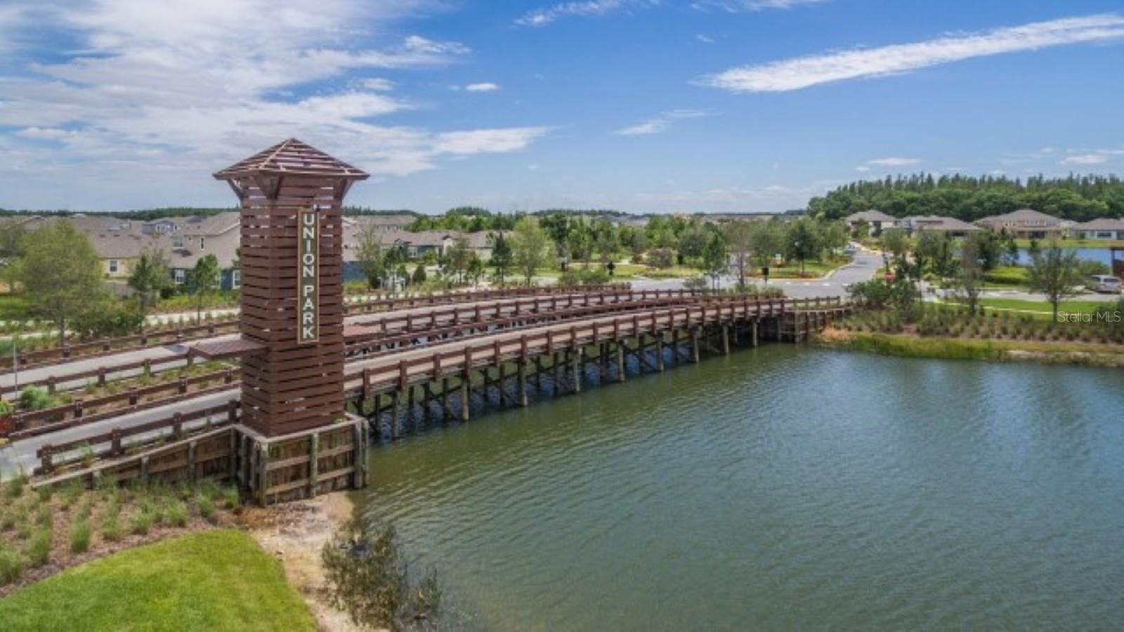 1580 BERING RD, WESLEY CHAPEL, FL, 33543