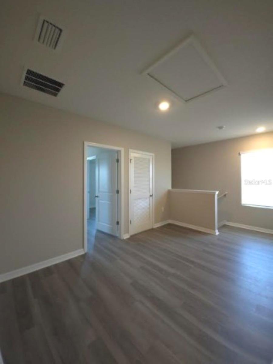 1580 BERING RD, WESLEY CHAPEL, FL, 33543