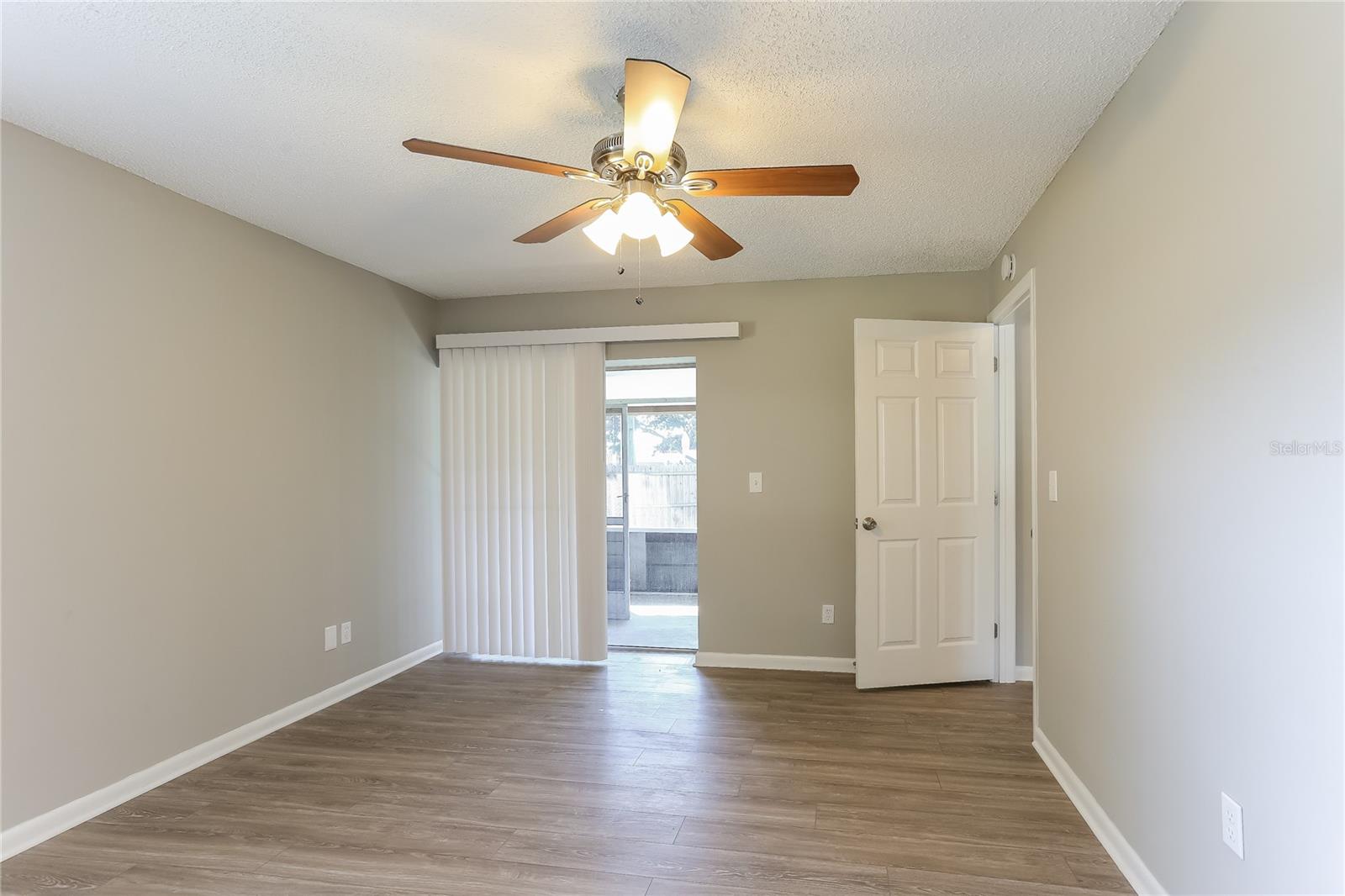 2704 WOODVIEW CT, CLEARWATER, FL, 33761