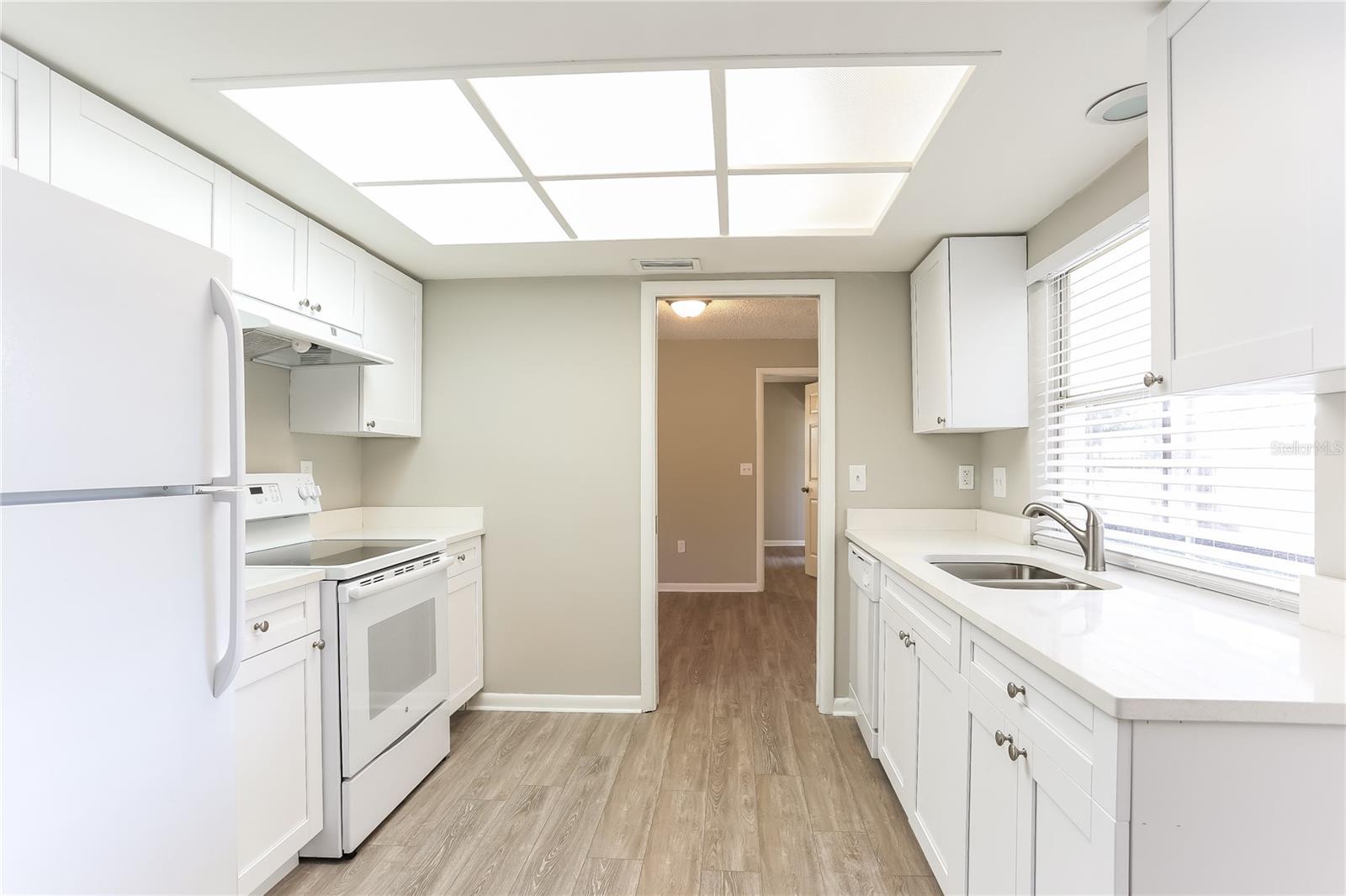 2704 WOODVIEW CT, CLEARWATER, FL, 33761