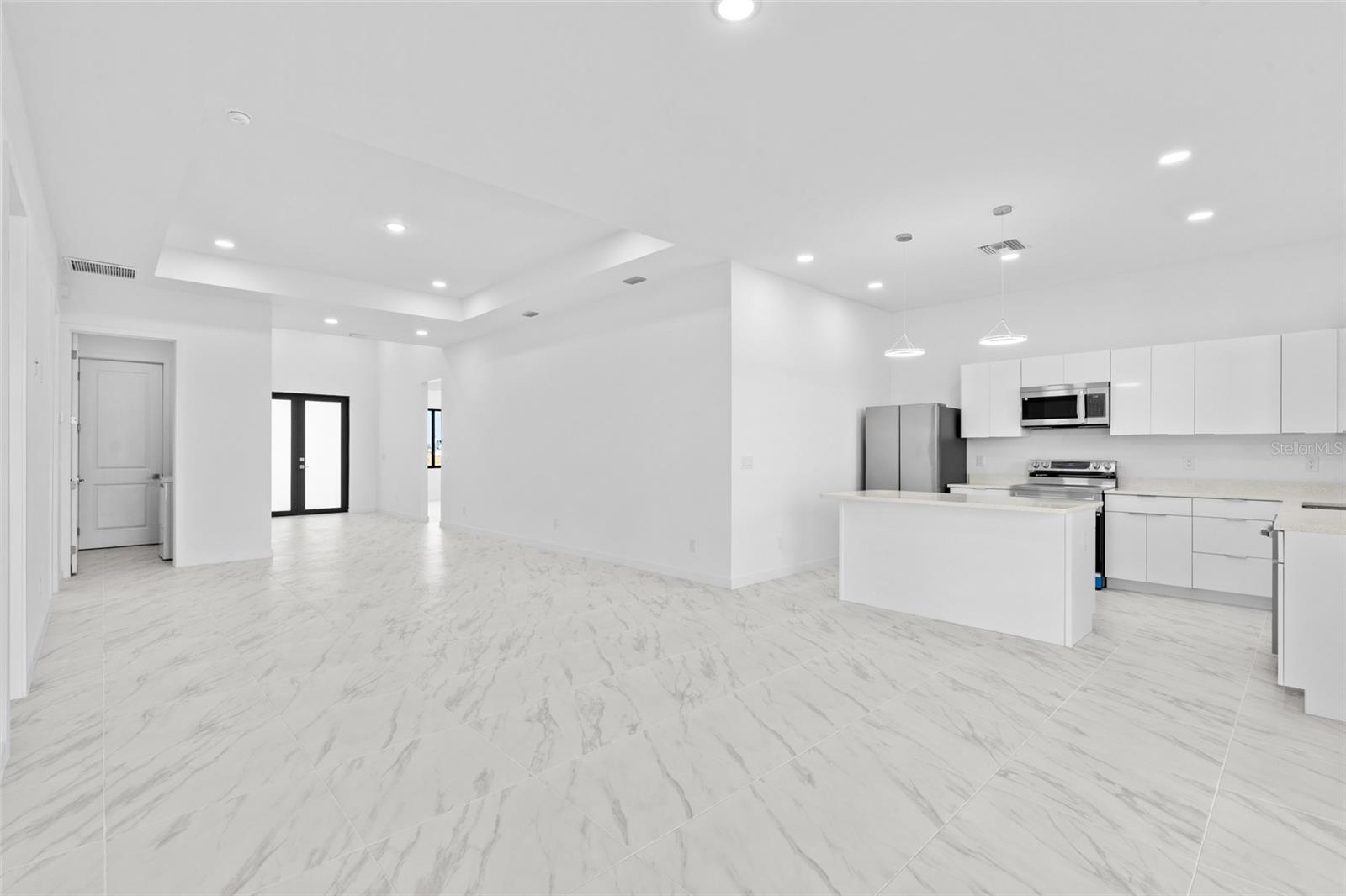 1247 KISMET PKWY W, CAPE CORAL, FL, 33993