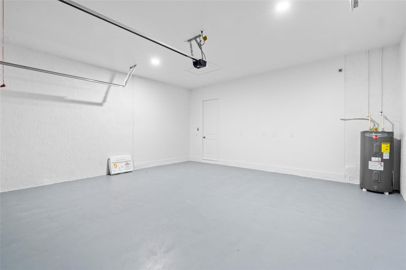 1247 KISMET PKWY W, CAPE CORAL, FL, 33993