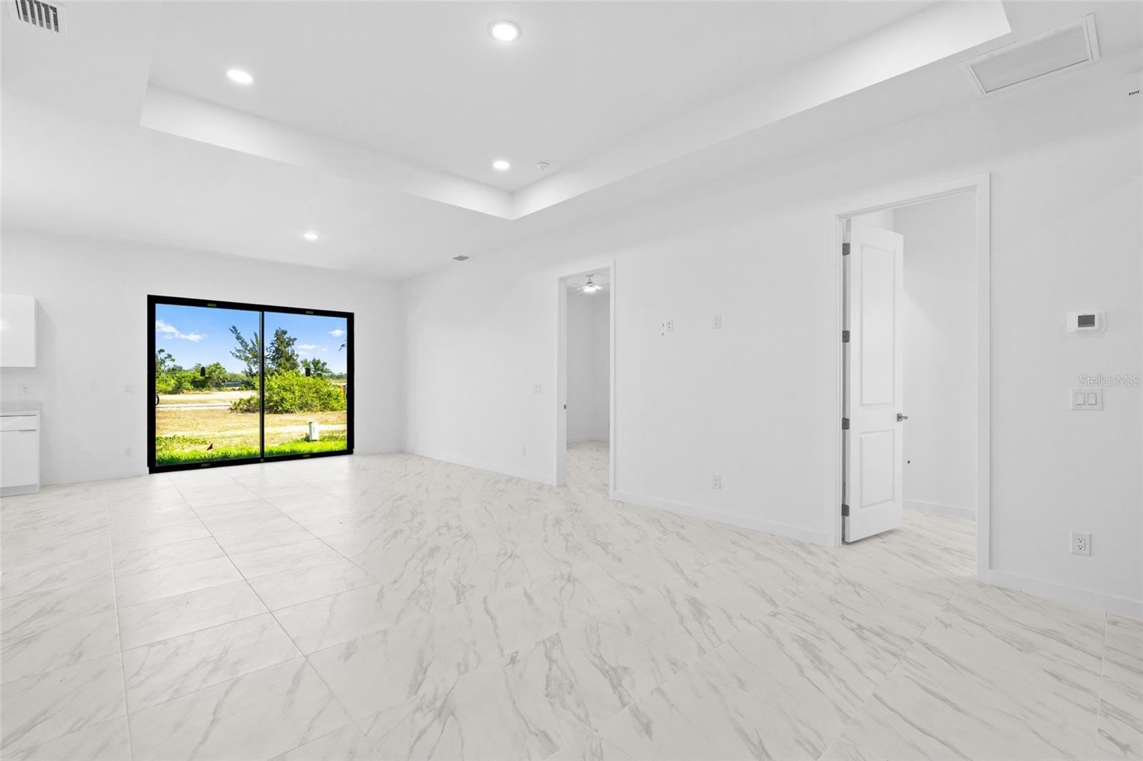 1247 KISMET PKWY W, CAPE CORAL, FL, 33993