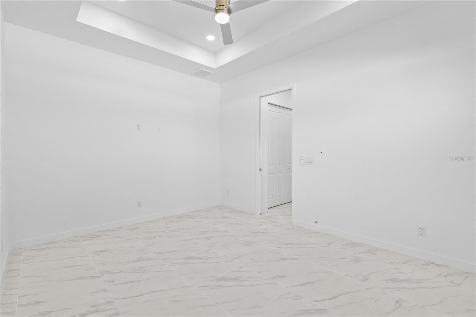 1247 KISMET PKWY W, CAPE CORAL, FL, 33993