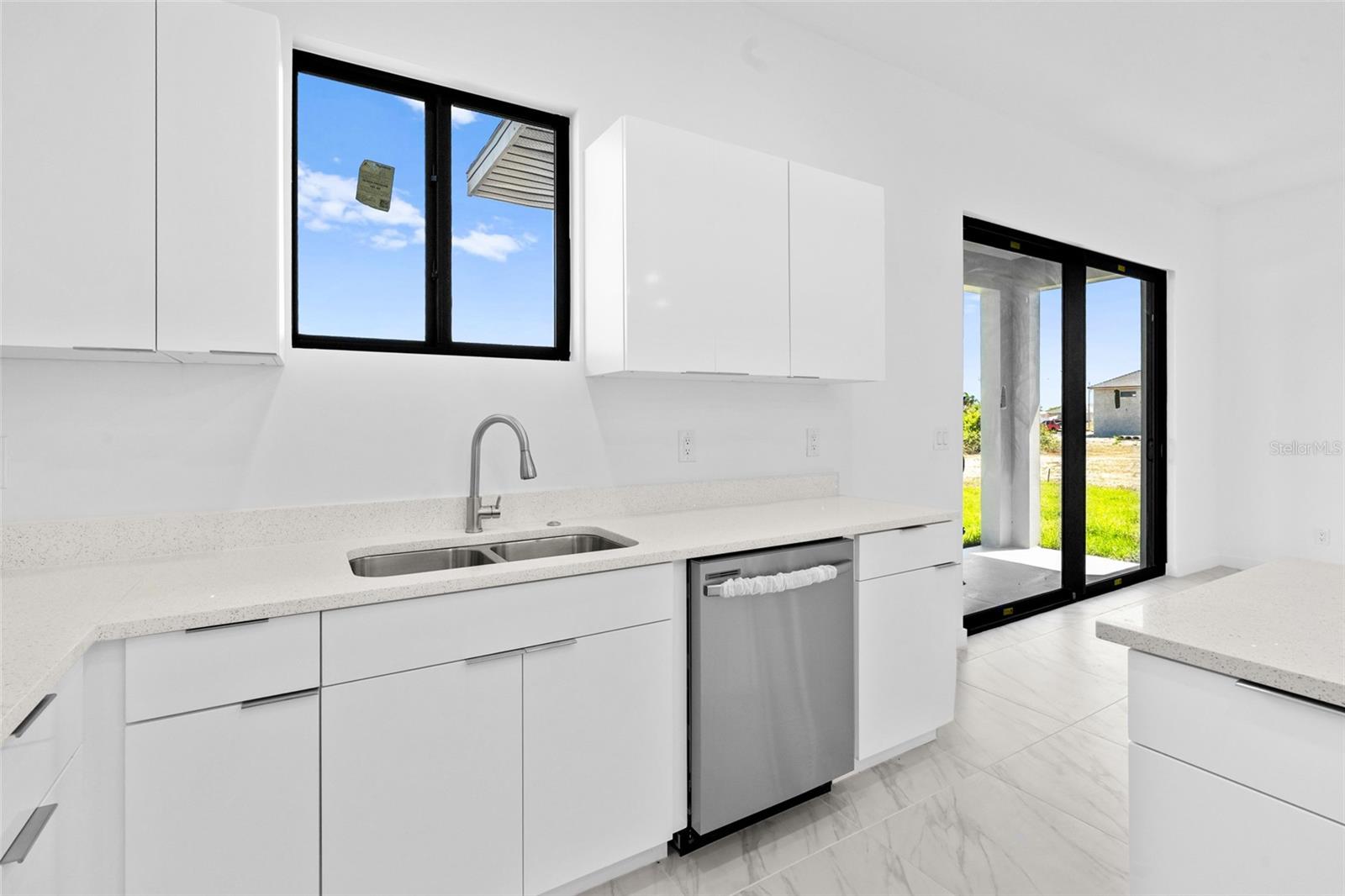 1247 KISMET PKWY W, CAPE CORAL, FL, 33993