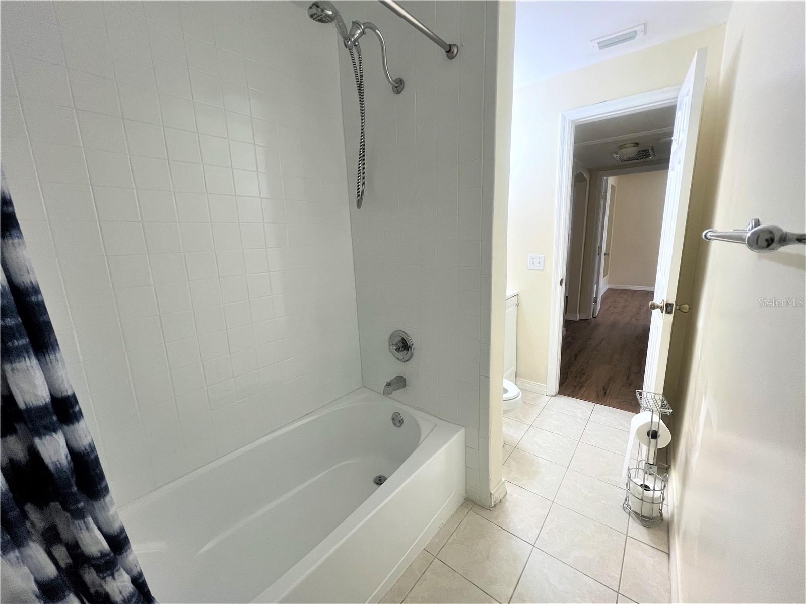 6025 CEDAR ST NE, ST PETERSBURG, FL, 33703