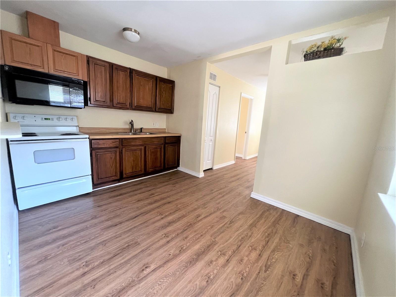 6025 CEDAR ST NE, ST PETERSBURG, FL, 33703