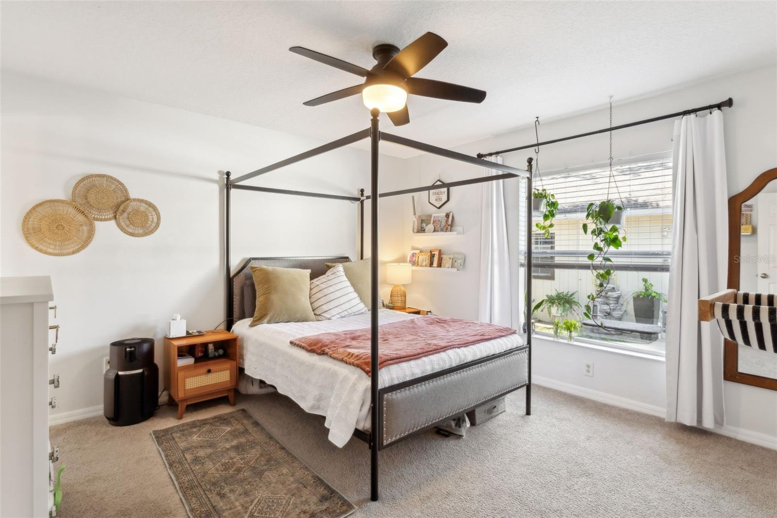 1050 22ND AVE N, ST PETERSBURG, FL, 33704