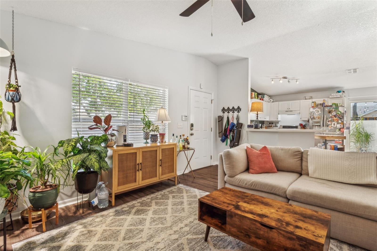 1050 22ND AVE N, ST PETERSBURG, FL, 33704