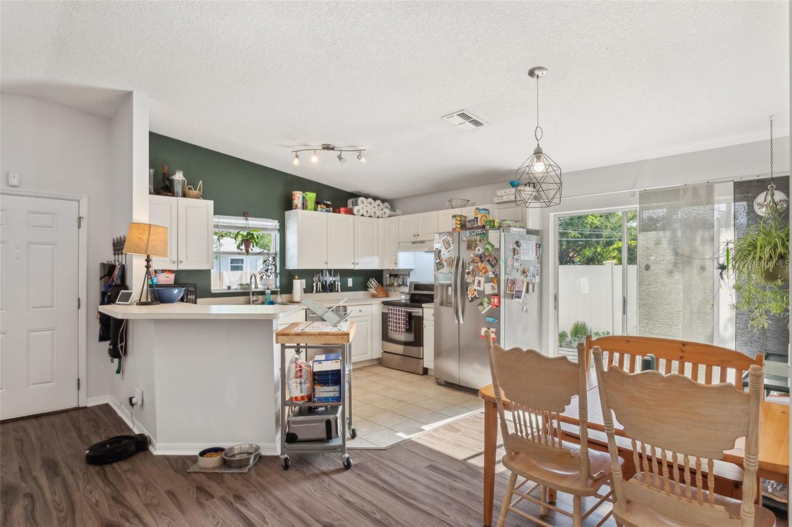 1050 22ND AVE N, ST PETERSBURG, FL, 33704