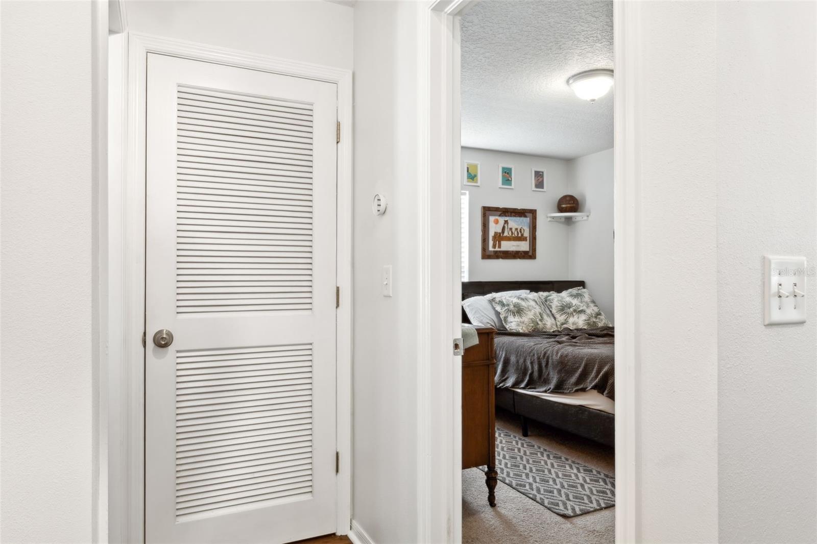 1050 22ND AVE N, ST PETERSBURG, FL, 33704