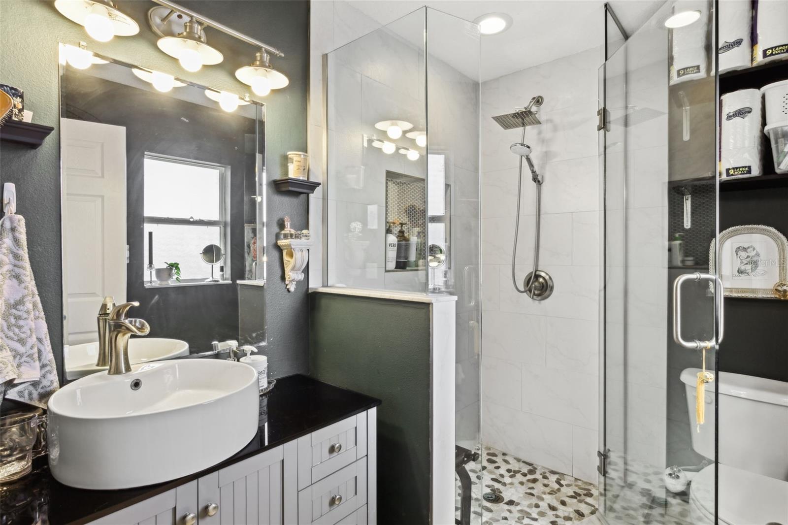 1050 22ND AVE N, ST PETERSBURG, FL, 33704