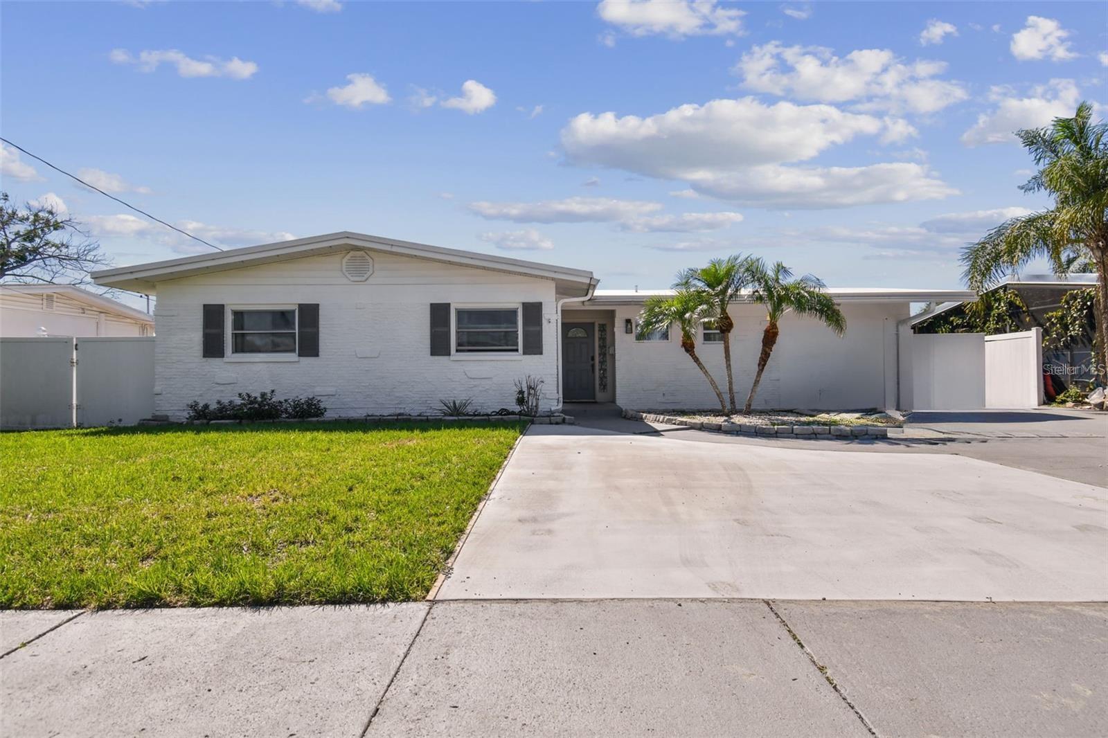 5816 LIVERPOOL DR, TAMPA, FL, 33615