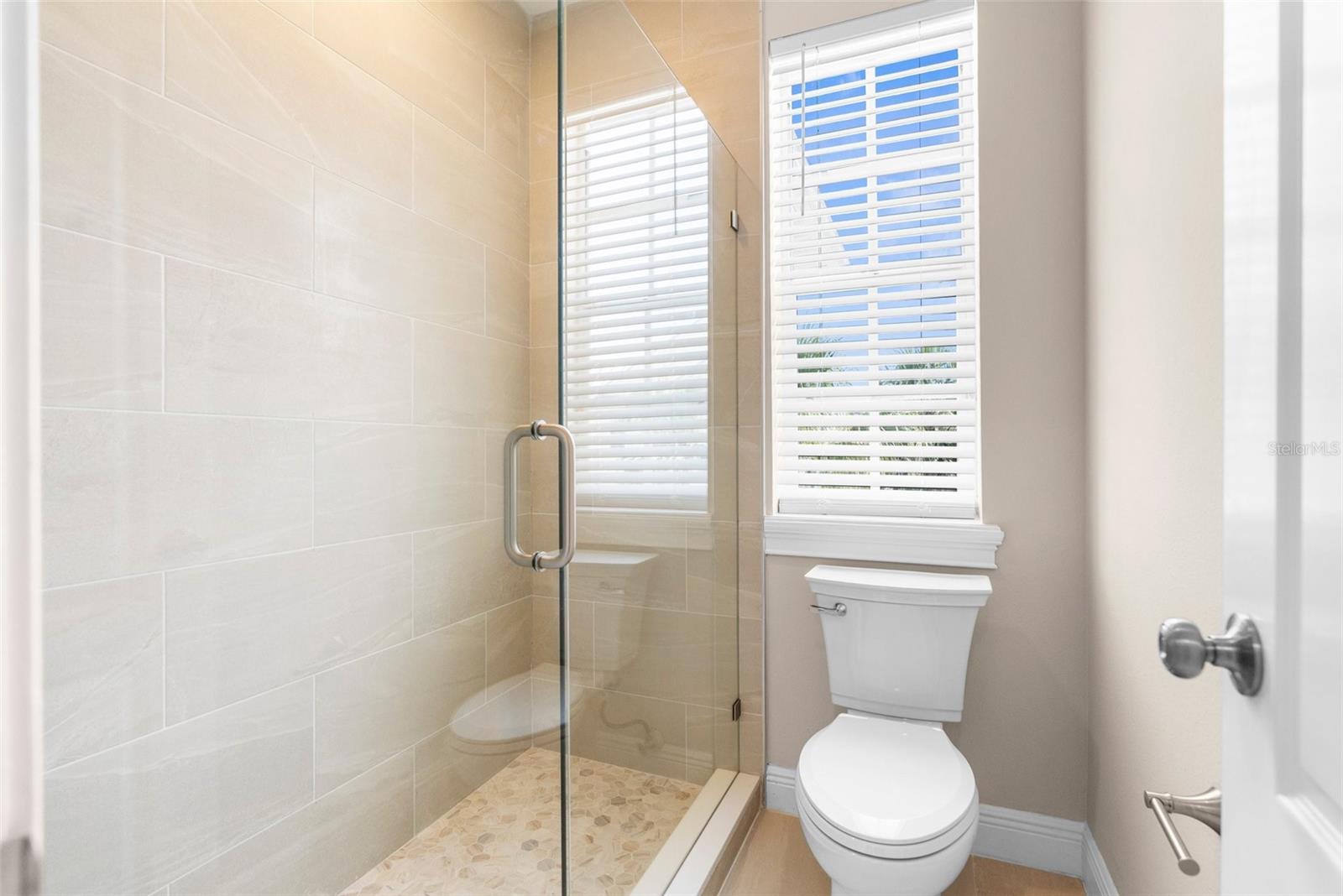 916 HEMINGWAY CIR, TAMPA, FL, 33602