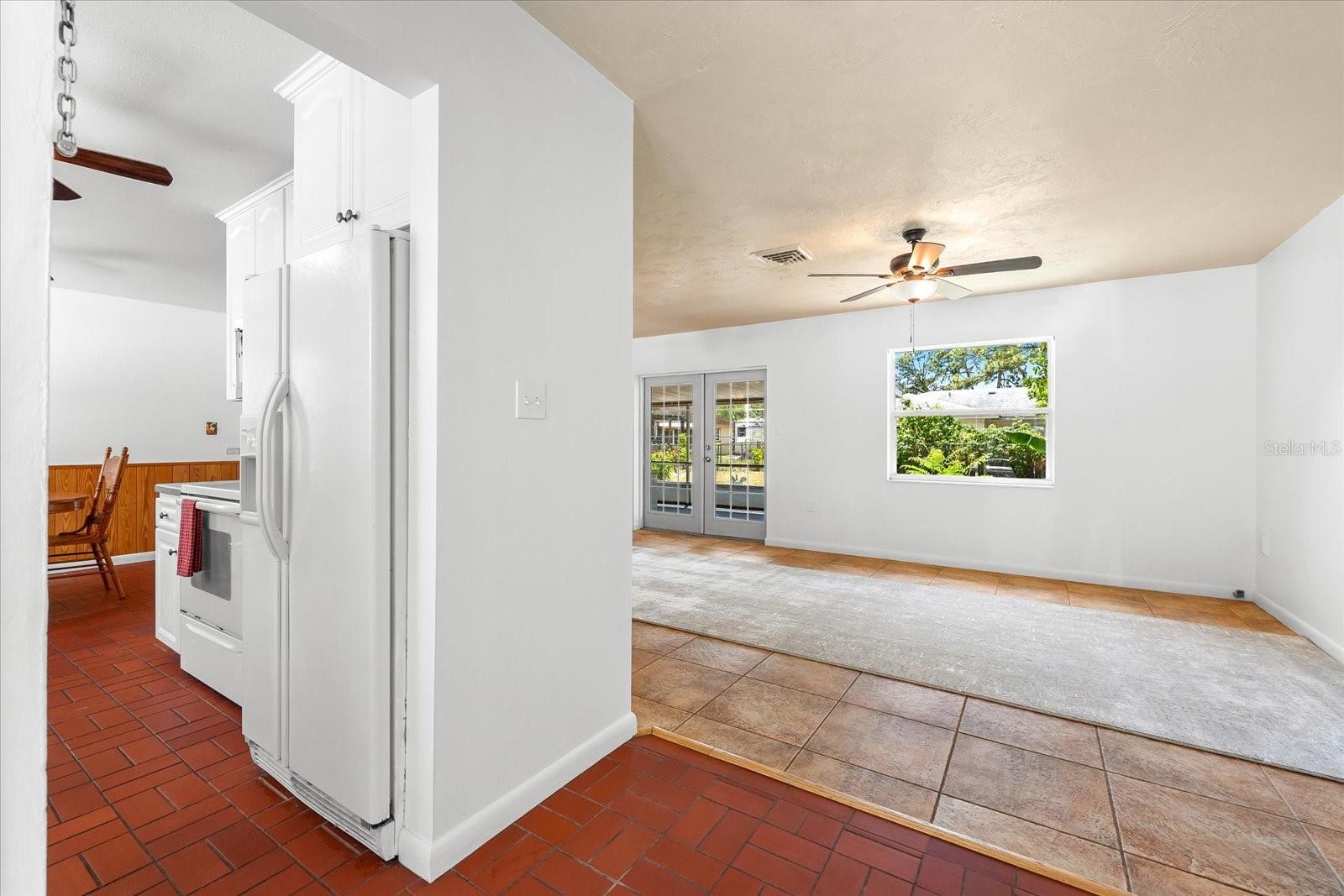 3736 WOODMONT DR, SARASOTA, FL, 34232