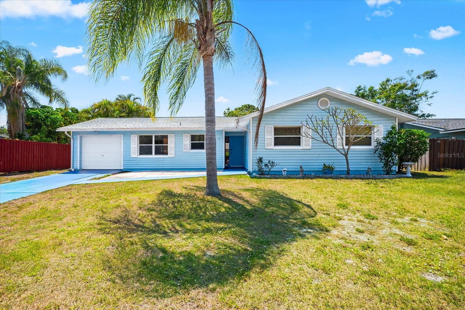 3736 WOODMONT DR, SARASOTA, FL, 34232