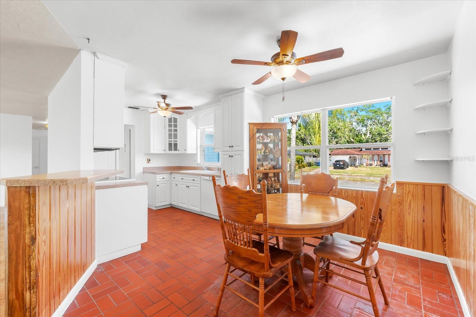 3736 WOODMONT DR, SARASOTA, FL, 34232