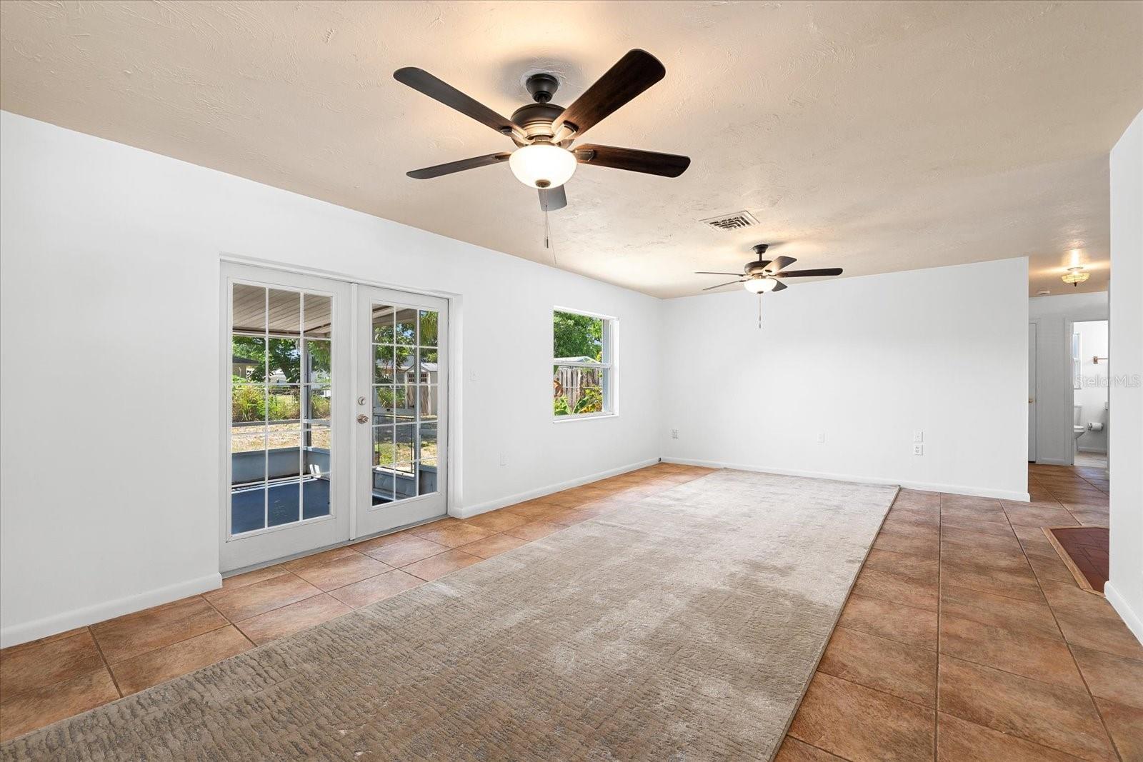 3736 WOODMONT DR, SARASOTA, FL, 34232