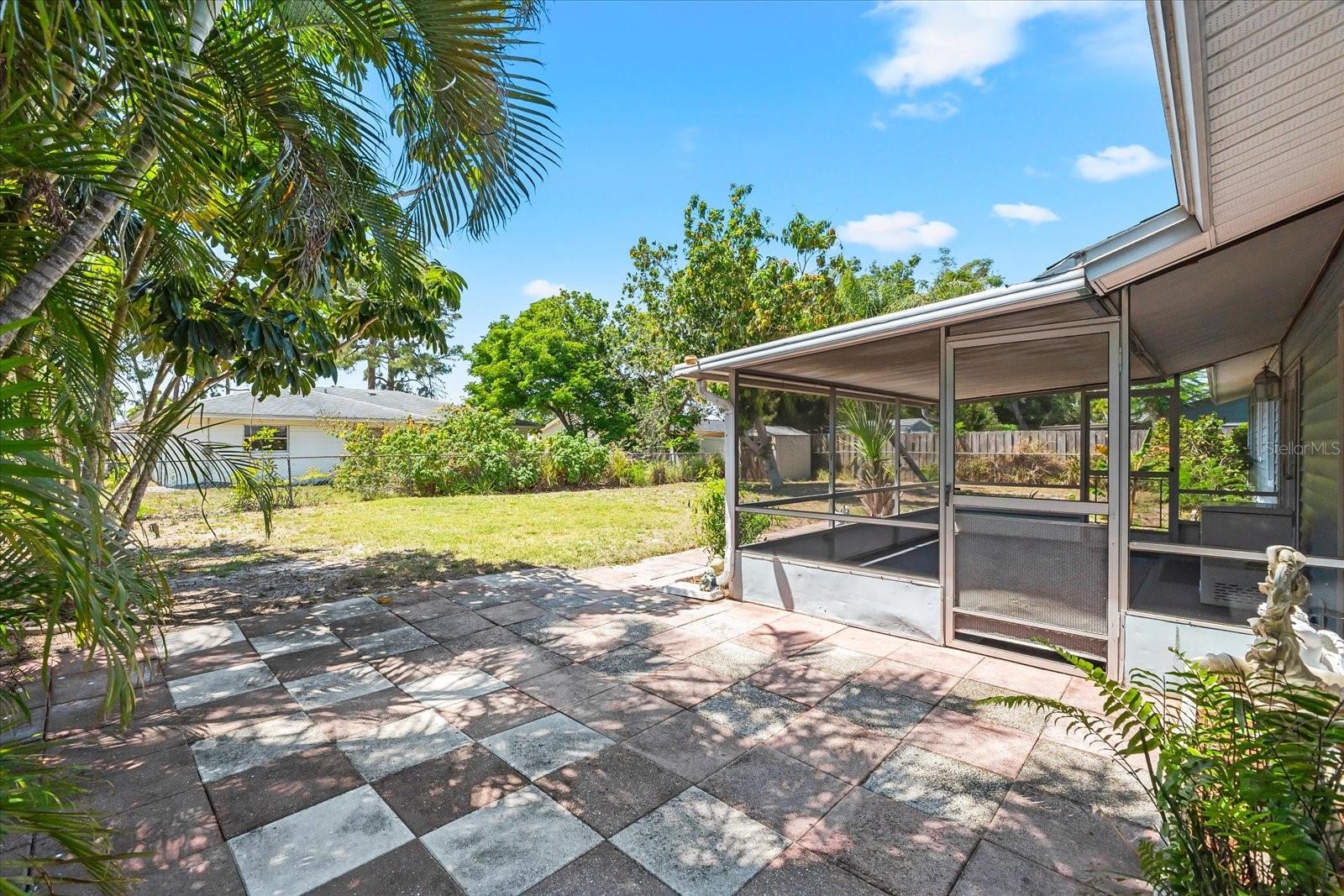 3736 WOODMONT DR, SARASOTA, FL, 34232