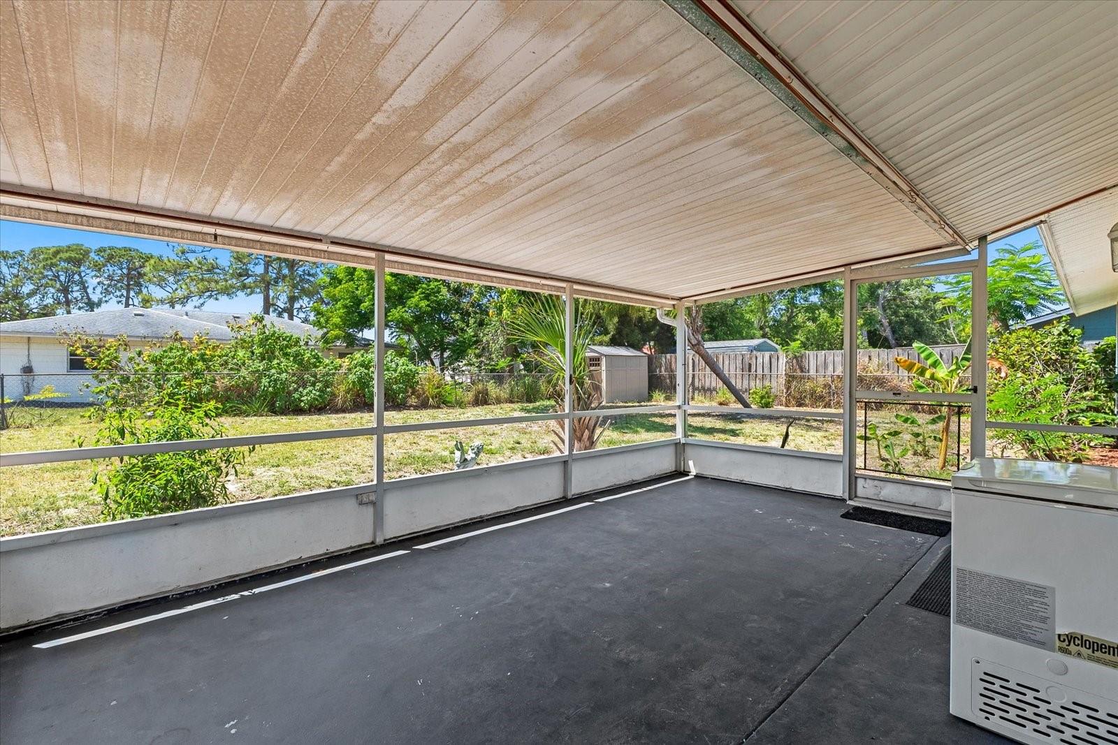 3736 WOODMONT DR, SARASOTA, FL, 34232