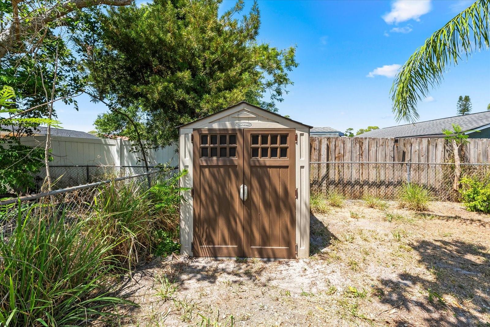 3736 WOODMONT DR, SARASOTA, FL, 34232