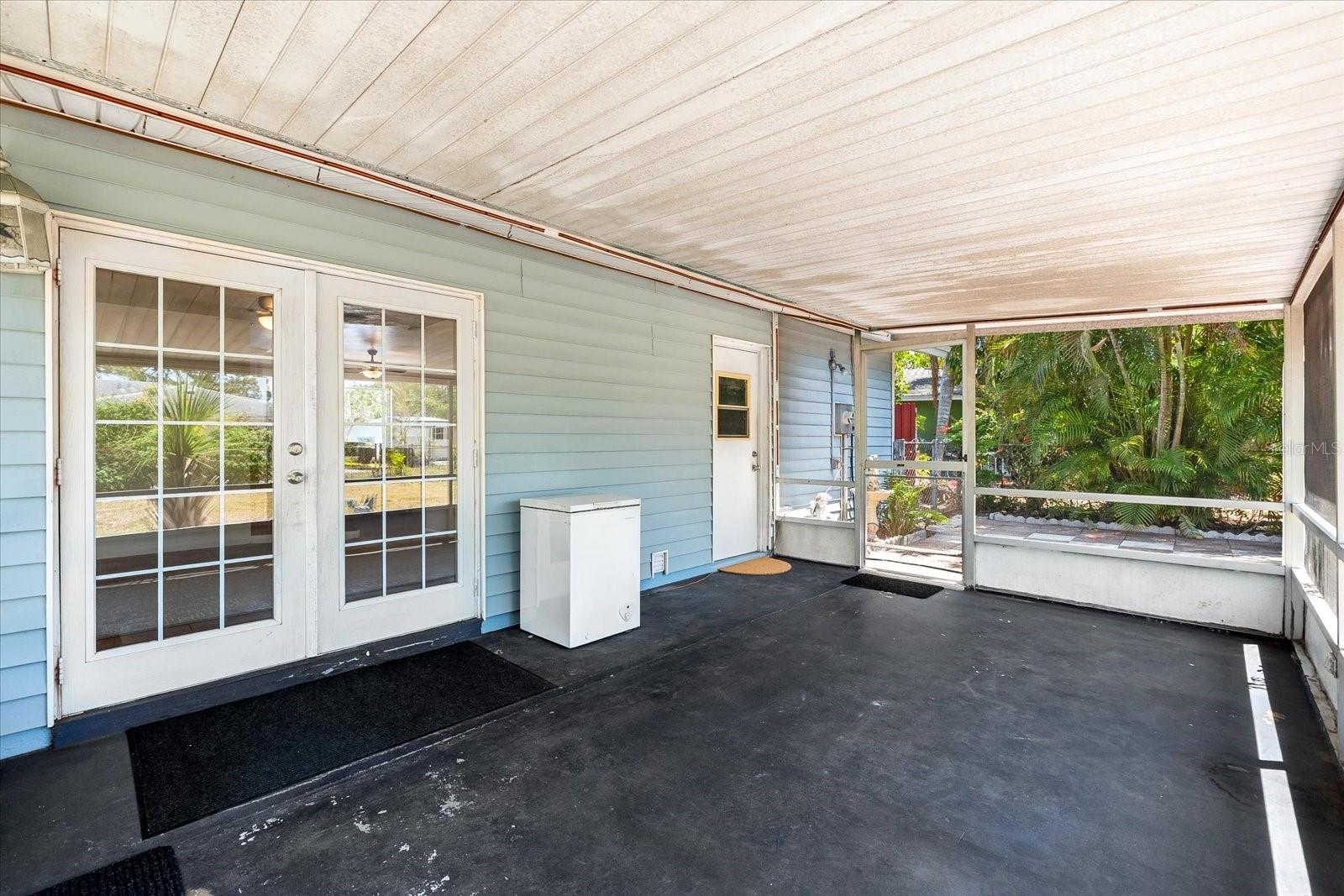 3736 WOODMONT DR, SARASOTA, FL, 34232