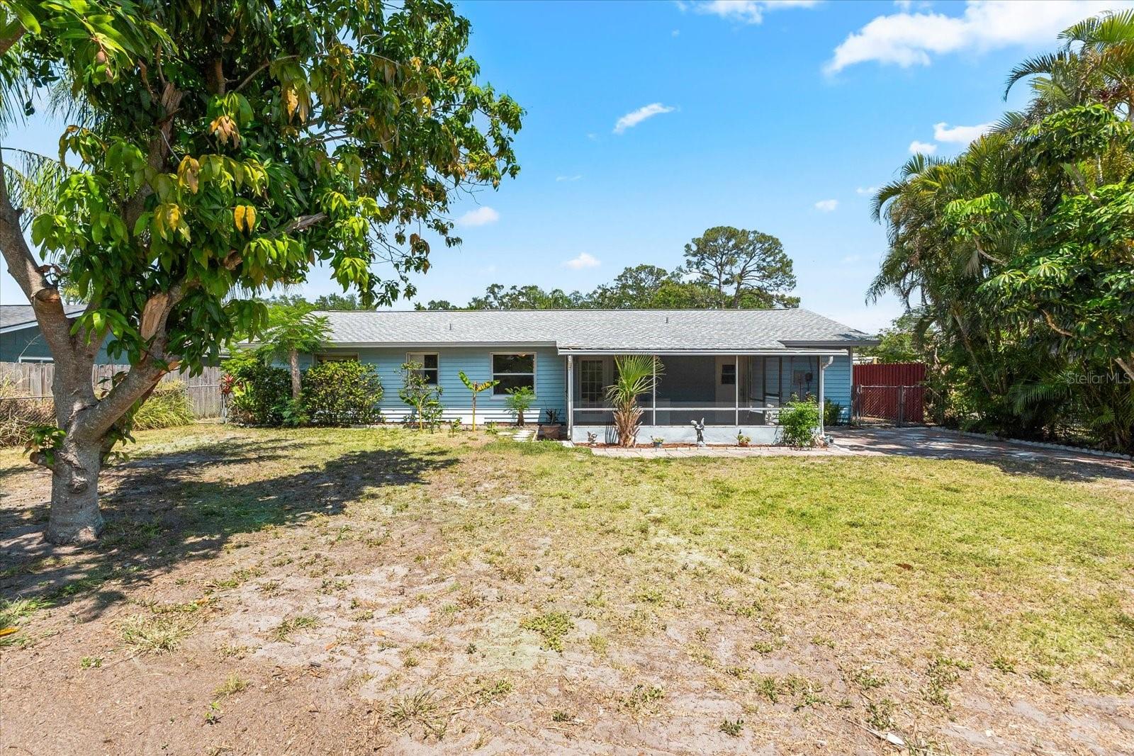 3736 WOODMONT DR, SARASOTA, FL, 34232