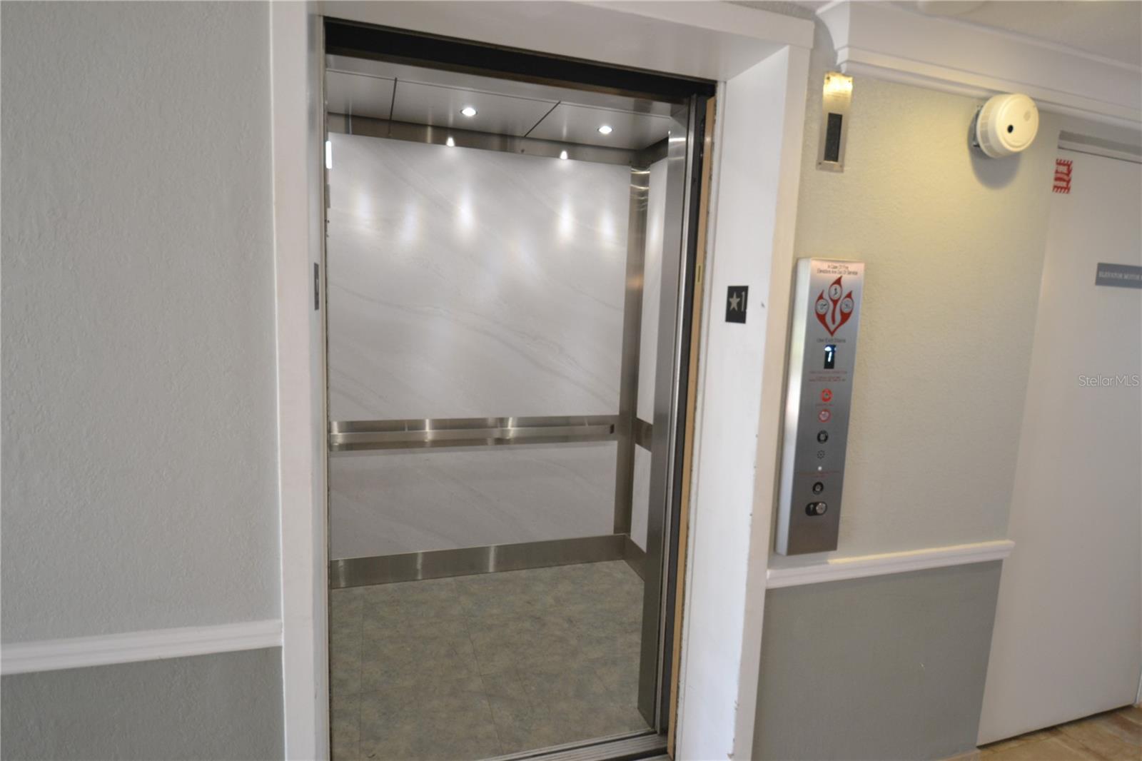 332 MARINER DR, TARPON SPRINGS, FL, 34689