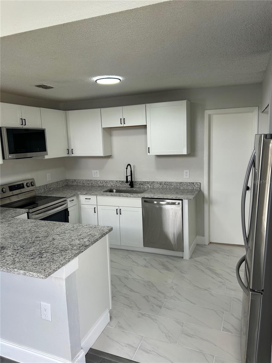 12219 ARMENIA GABLES CIR, TAMPA, FL, 33612