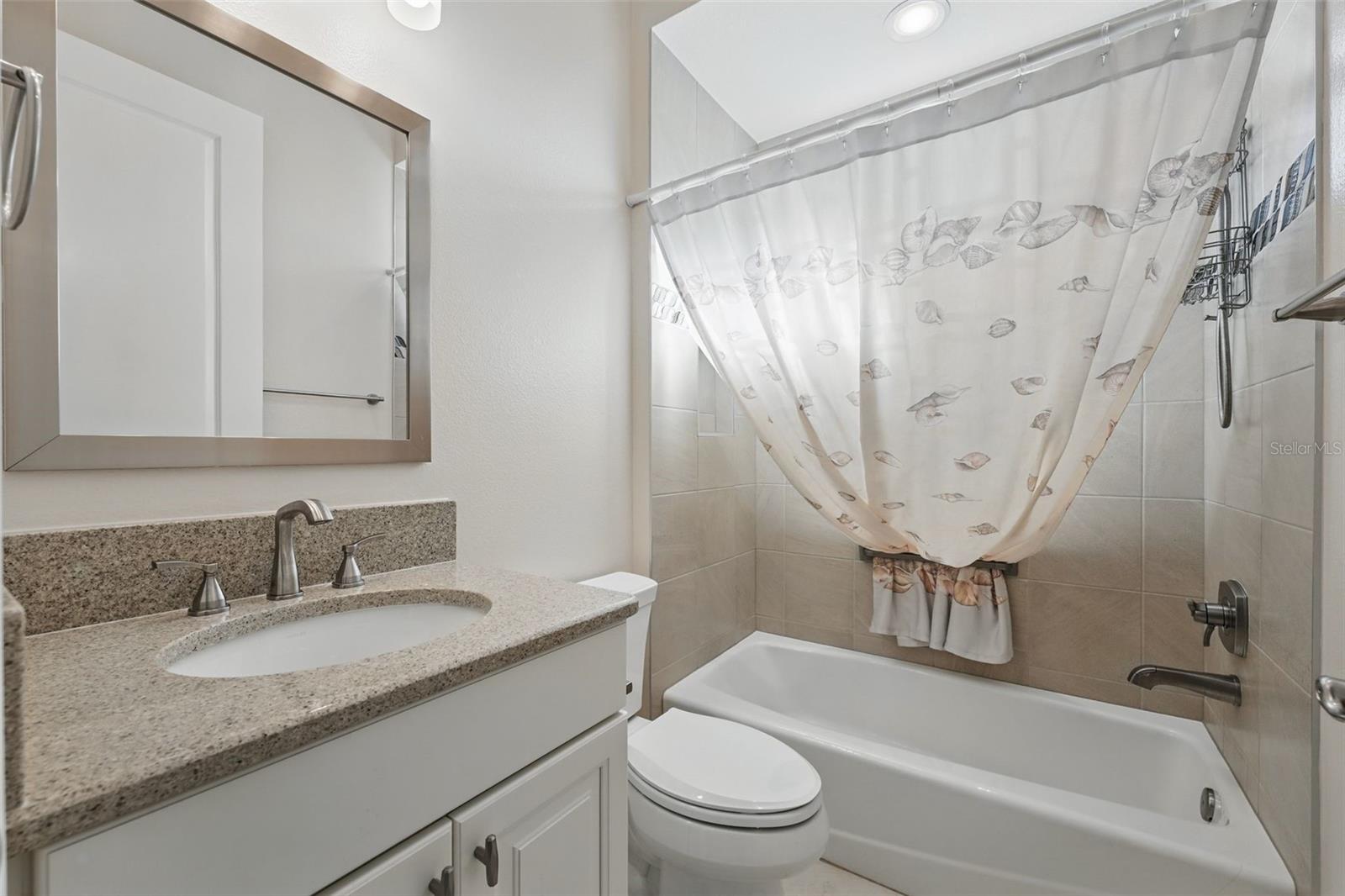 6988 LAWRENCEVILLE WAY, THE VILLAGES, FL, 34762