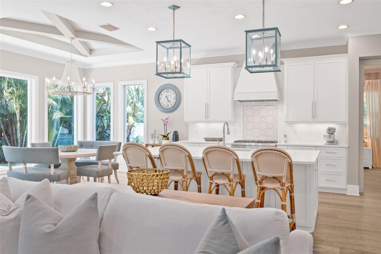 3711 W BARCELONA ST, TAMPA, FL, 33629