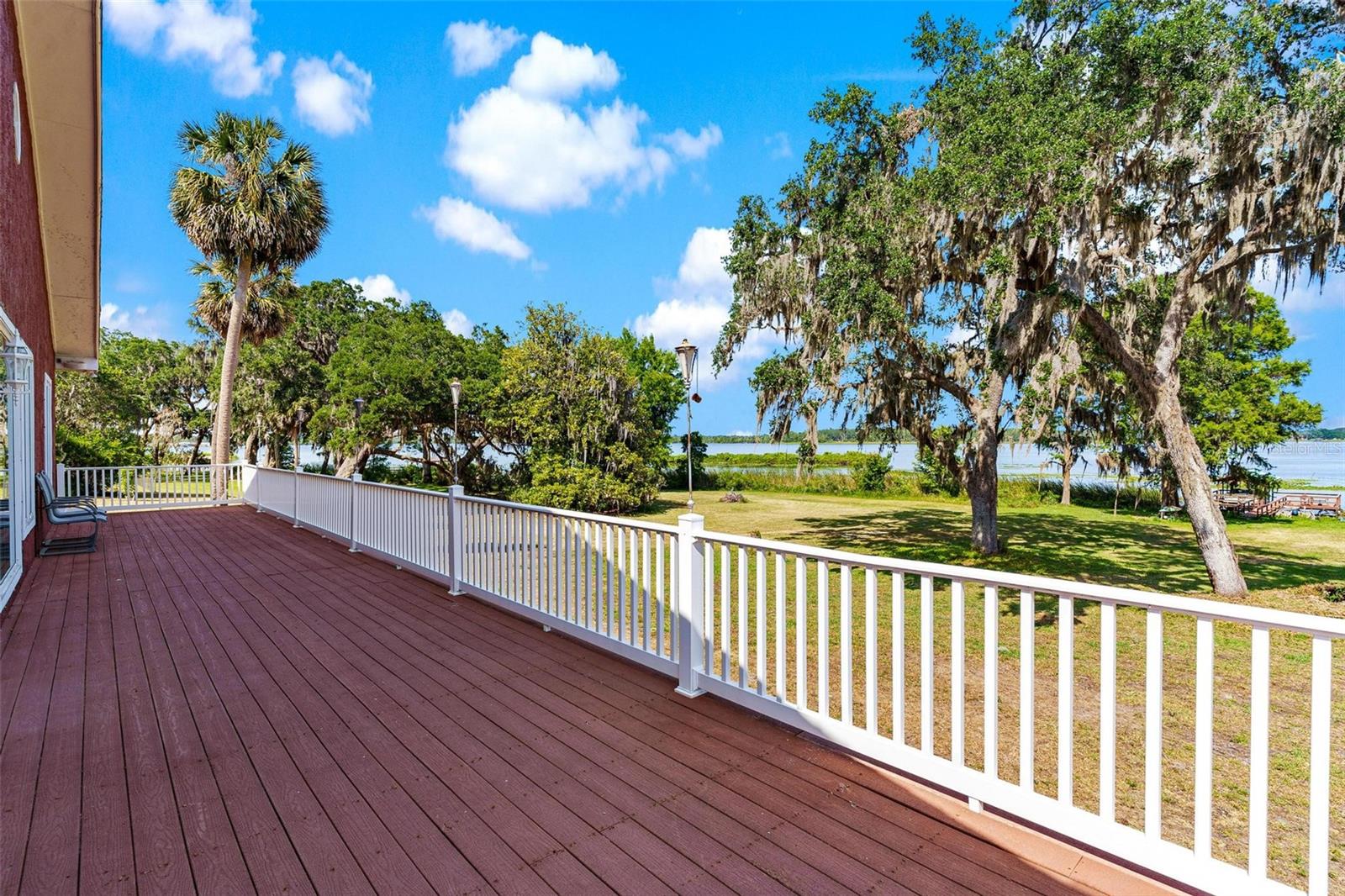 2400 N GRIFFIN DR, LEESBURG, FL, 34748