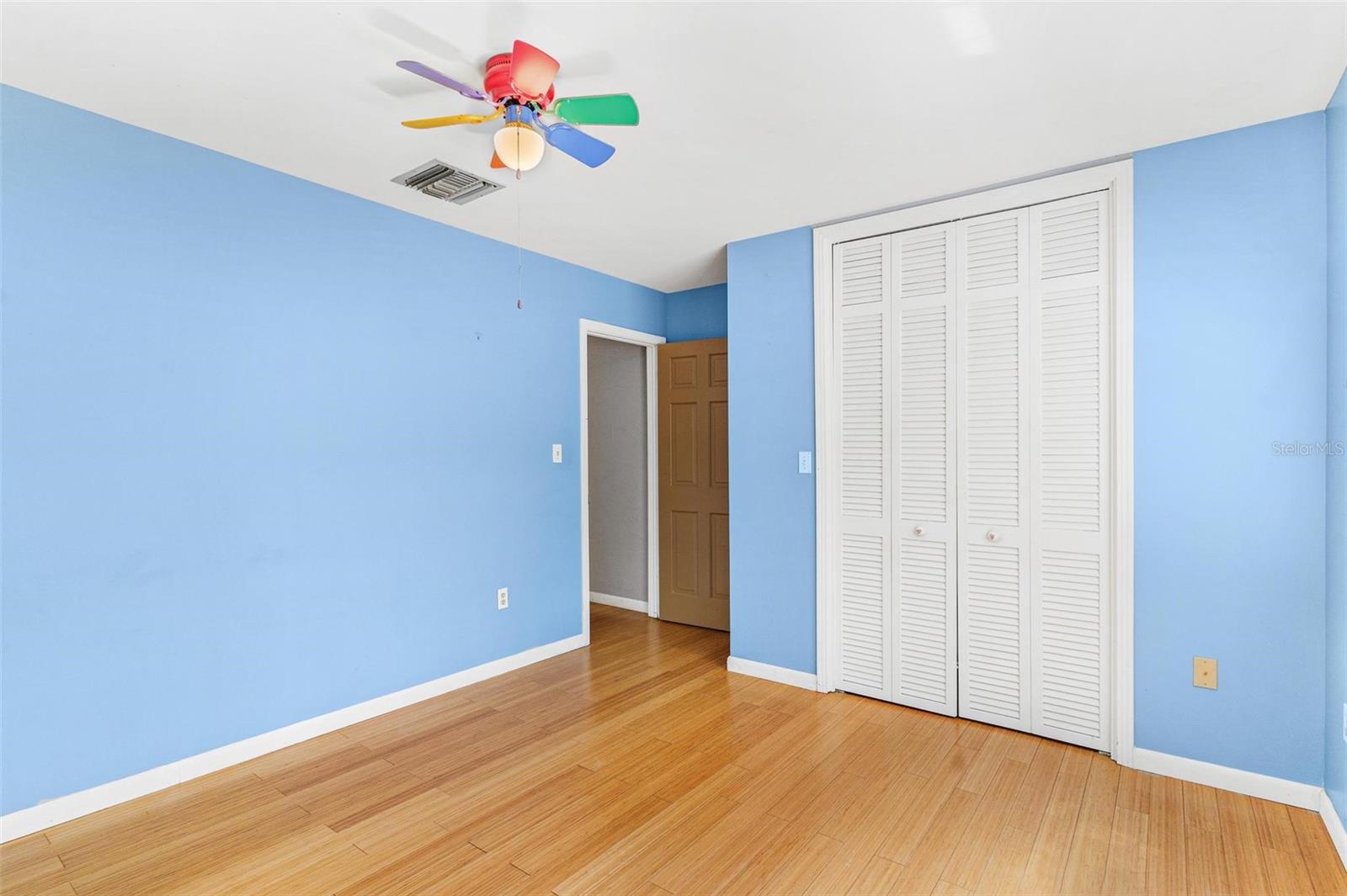 2400 N GRIFFIN DR, LEESBURG, FL, 34748