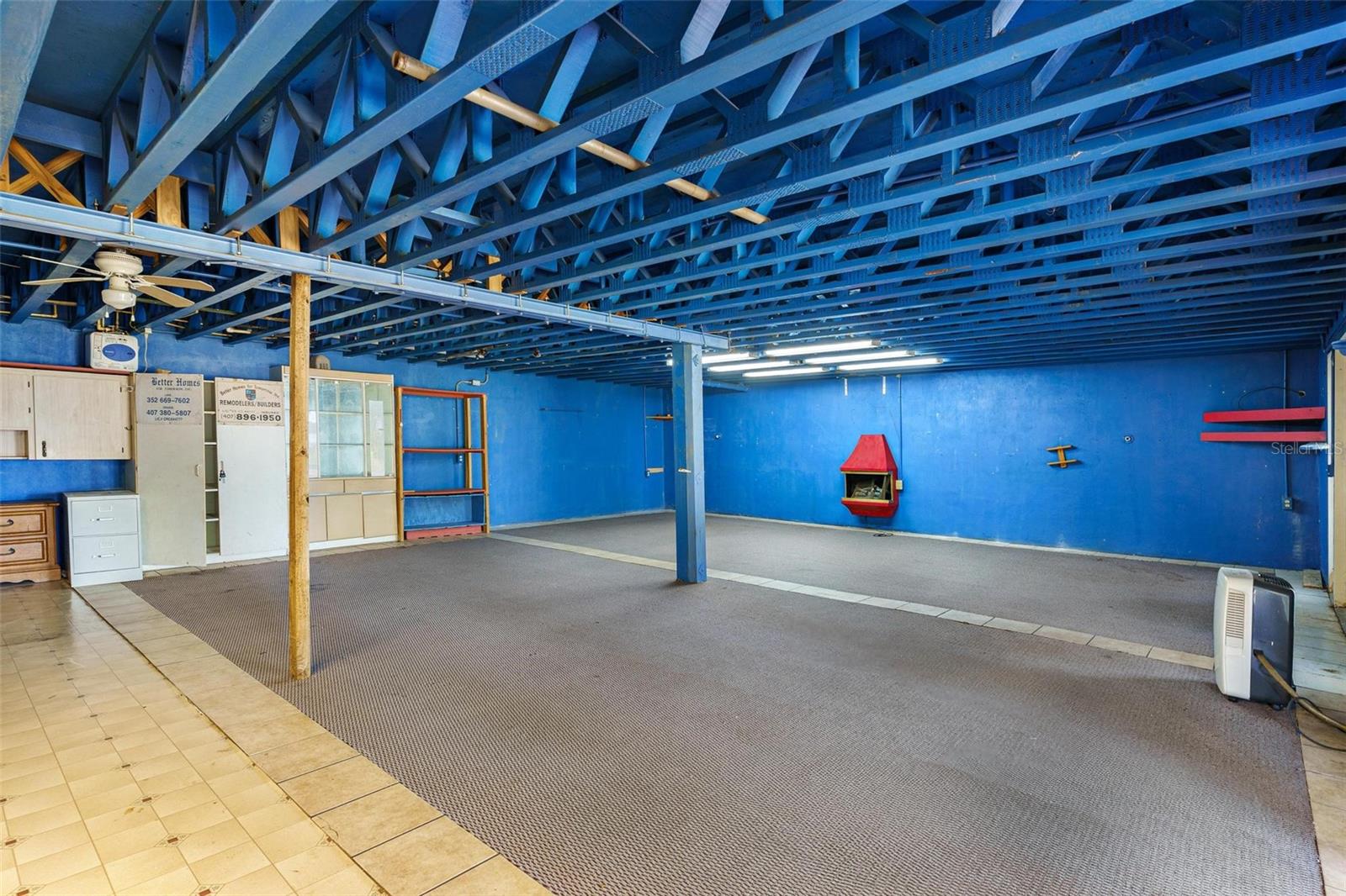 2400 N GRIFFIN DR, LEESBURG, FL, 34748