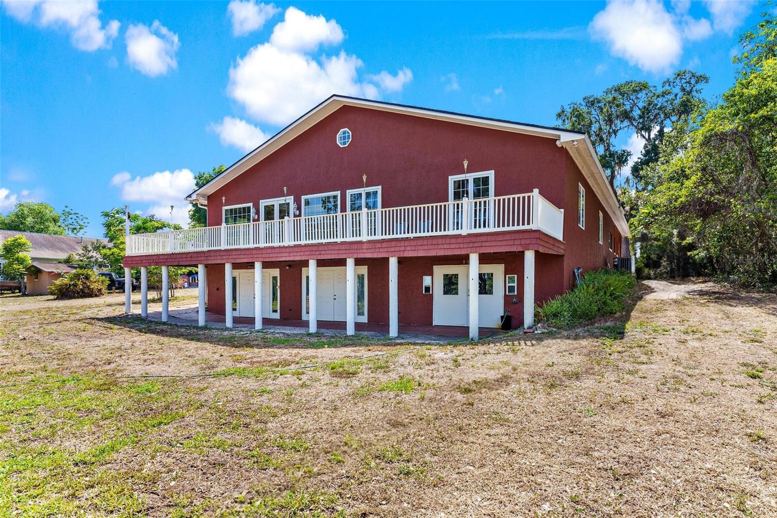 2400 N GRIFFIN DR, LEESBURG, FL, 34748