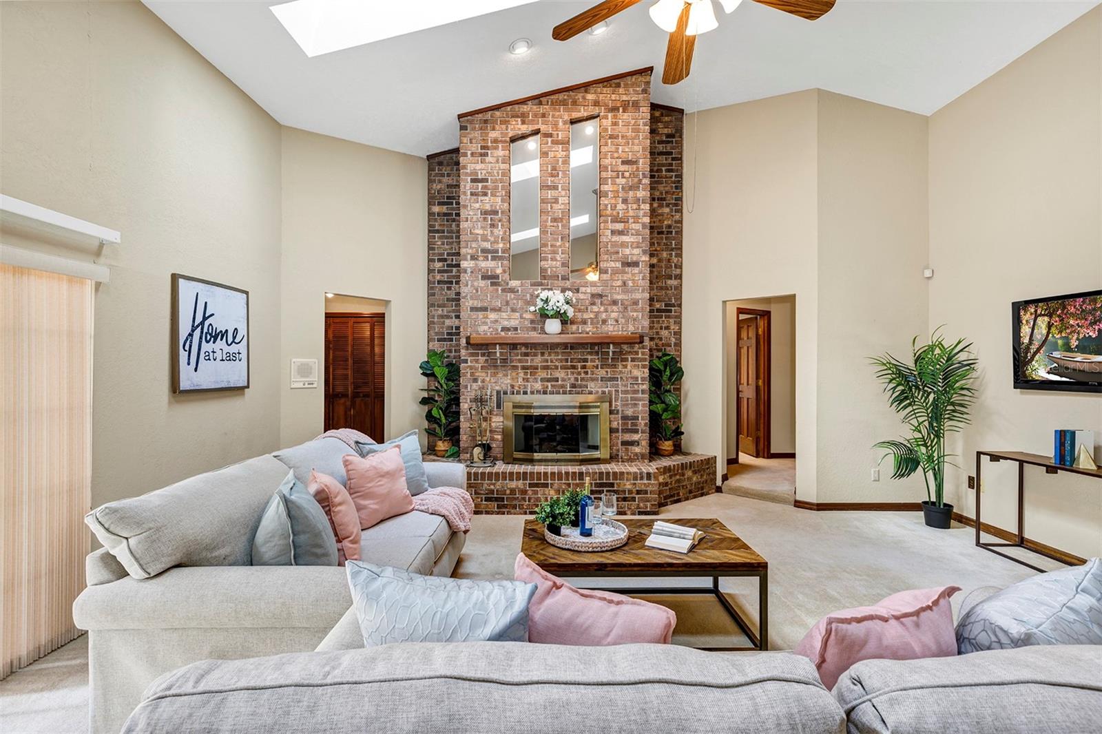 1039 WHISPERING CV, CASSELBERRY, FL, 32707