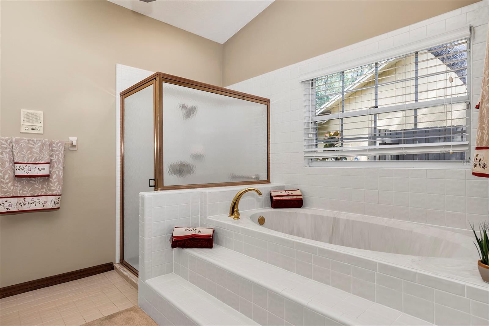 1039 WHISPERING CV, CASSELBERRY, FL, 32707