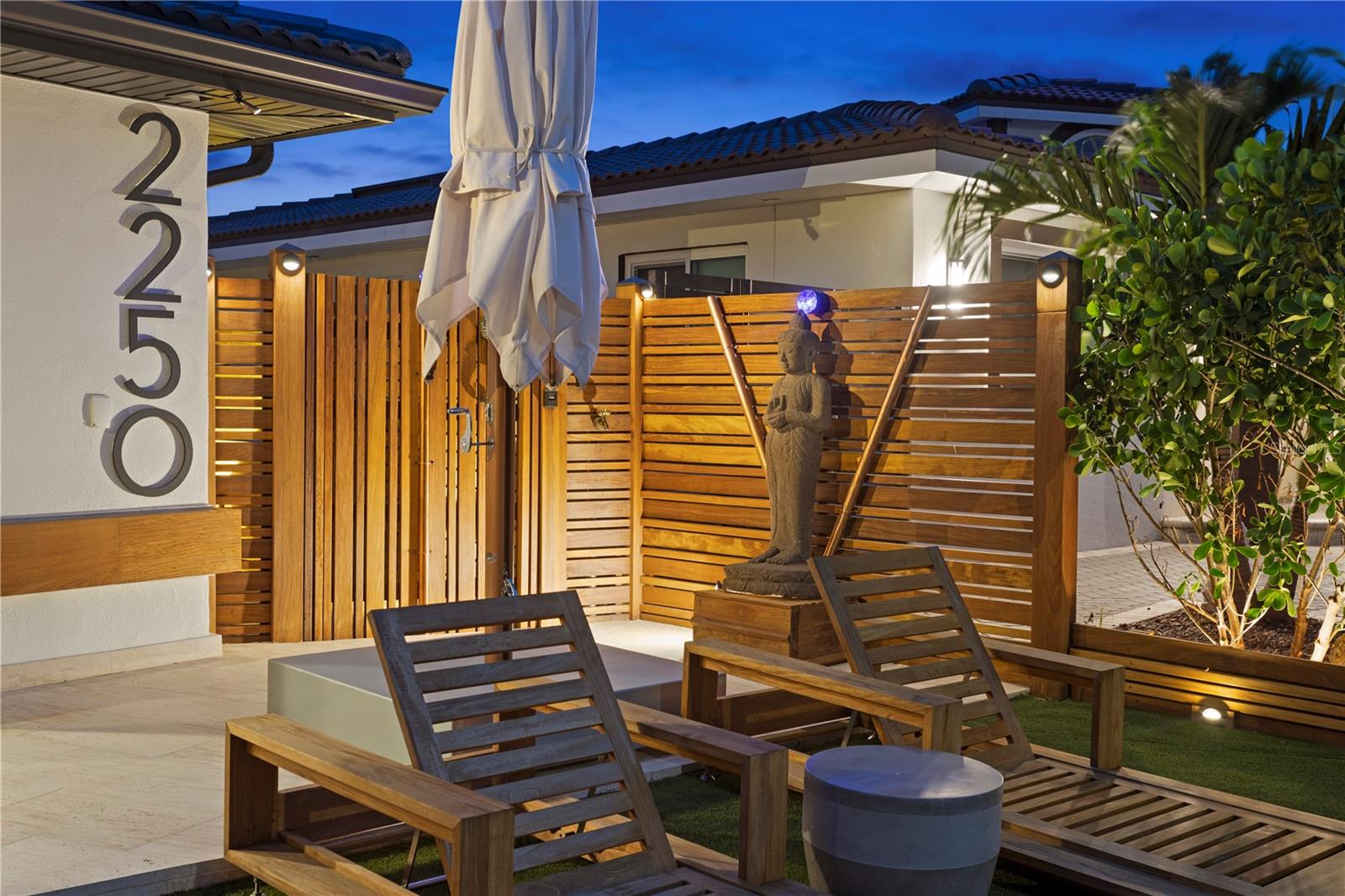 TB8379196 Property Photo