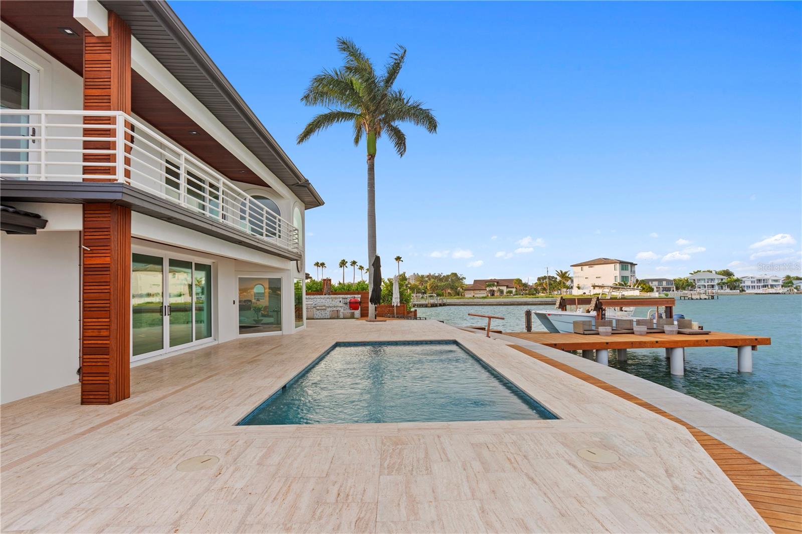 TB8379196 Property Photo