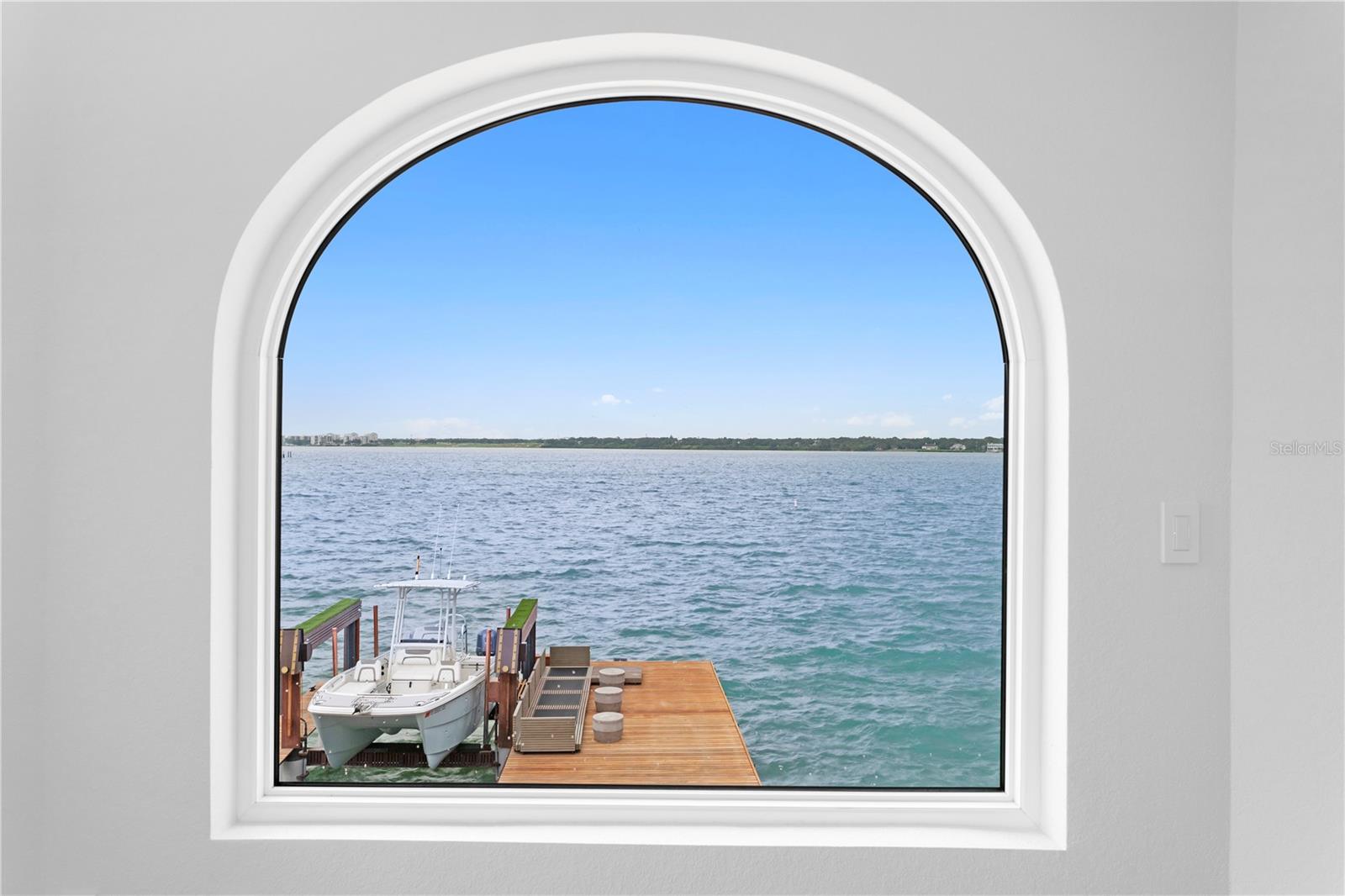 TB8379196 Property Photo