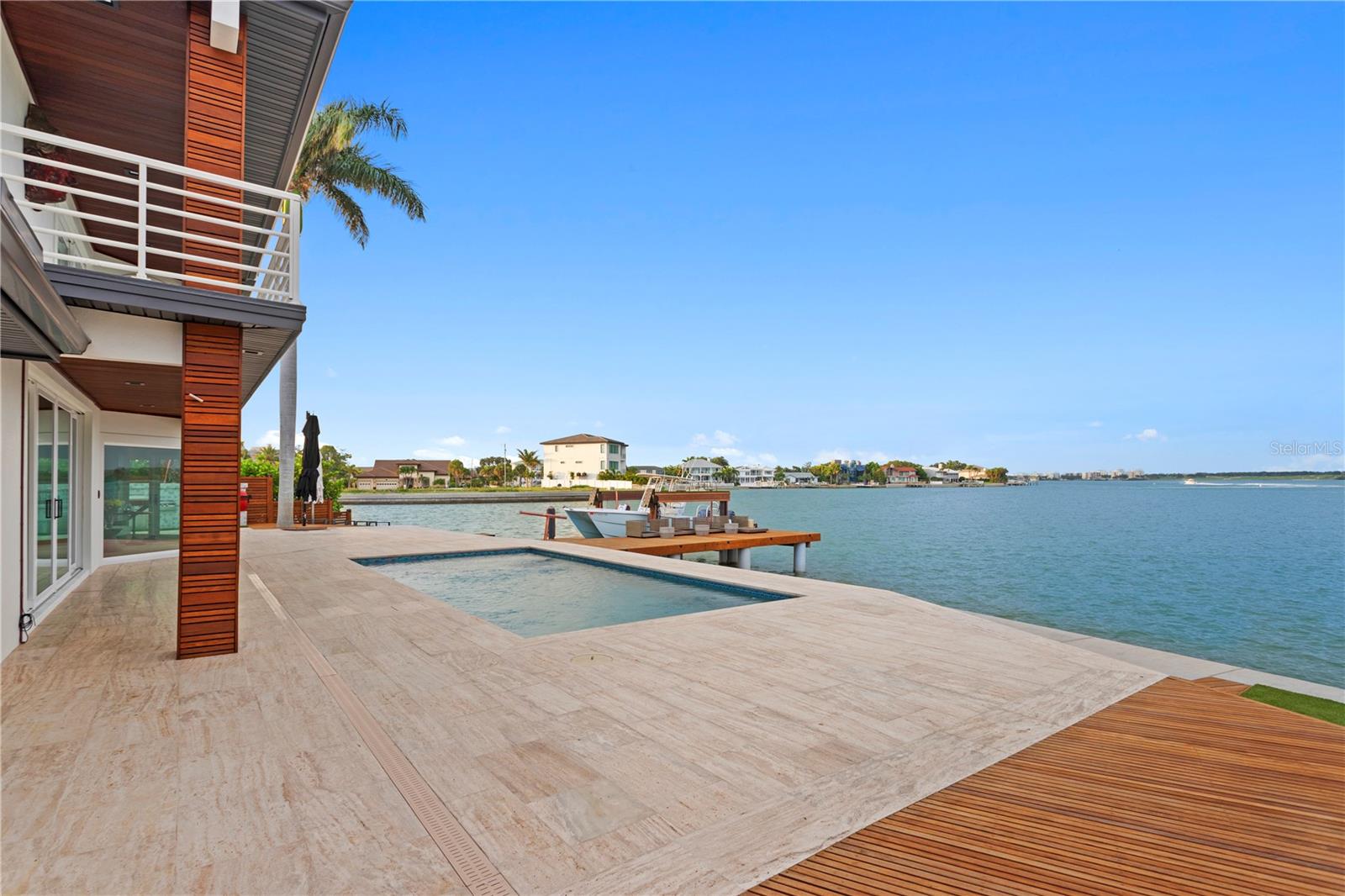 TB8379196 Property Photo