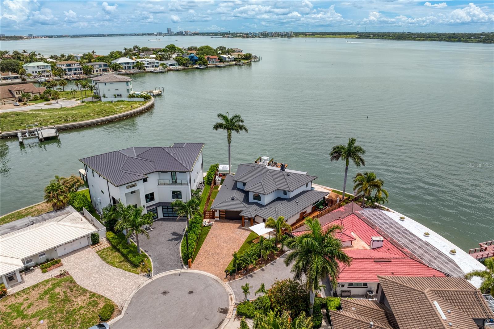 TB8379196 Property Photo