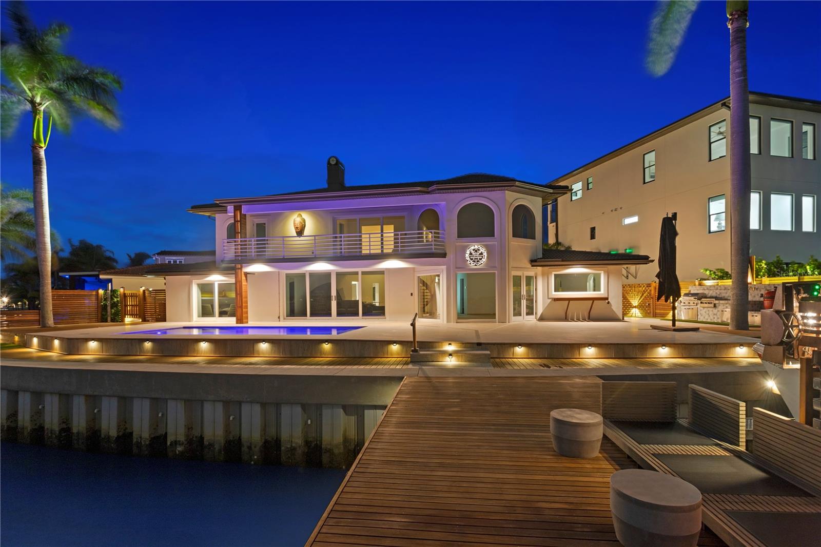 TB8379196 Property Photo